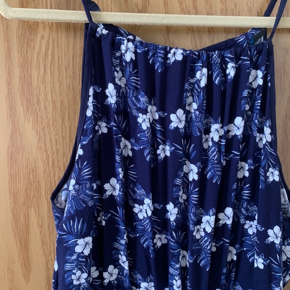 2/$30 Cynthia Rowley // Halter Neck Romper - Picture 3 of 6